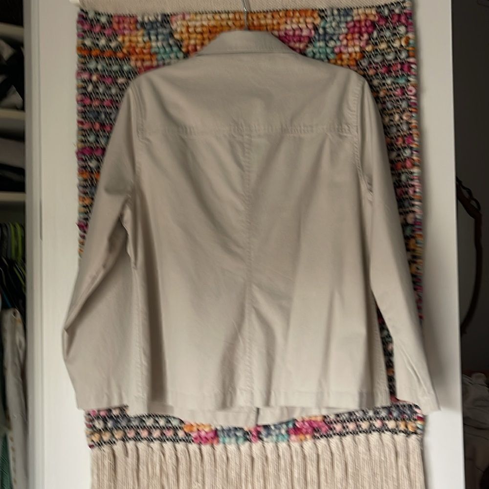 L.L. Bean. Very soft jacket cotton. - Picture 4 of 4